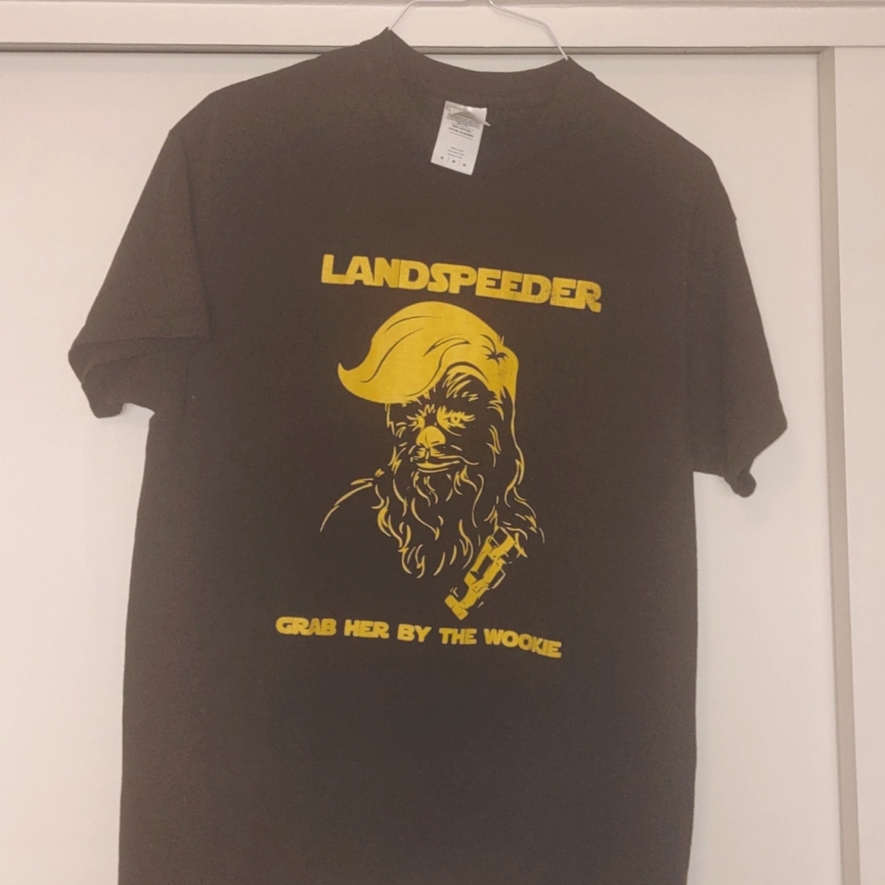 Star Wars Landspeeder Chewy Tshirt Med